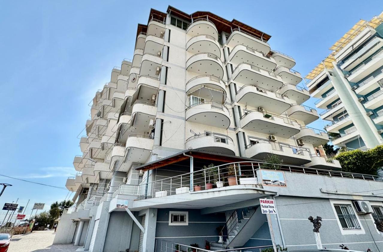 Agora Sea View Apartman *