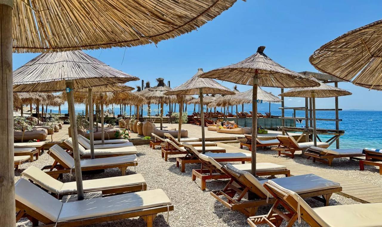 Agora Sea View Apartman *